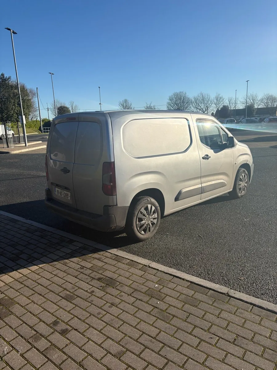 Peugeot partner no VAT - Image 4