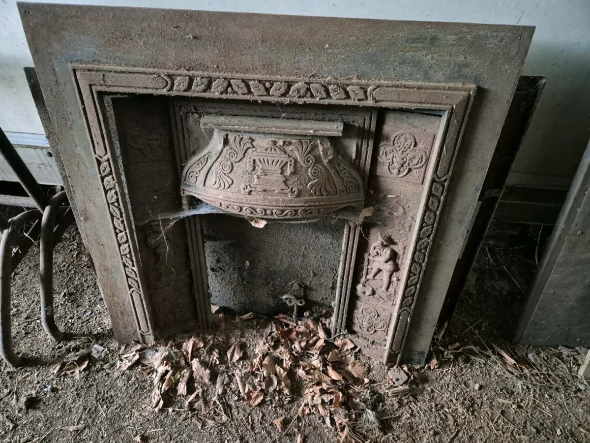 Cast iron fireplace - Image 2