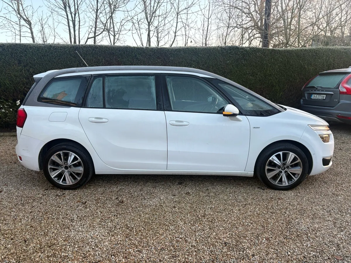 2016 C4 grand Picasso 7 seater , manual ,1.6 diese - Image 2