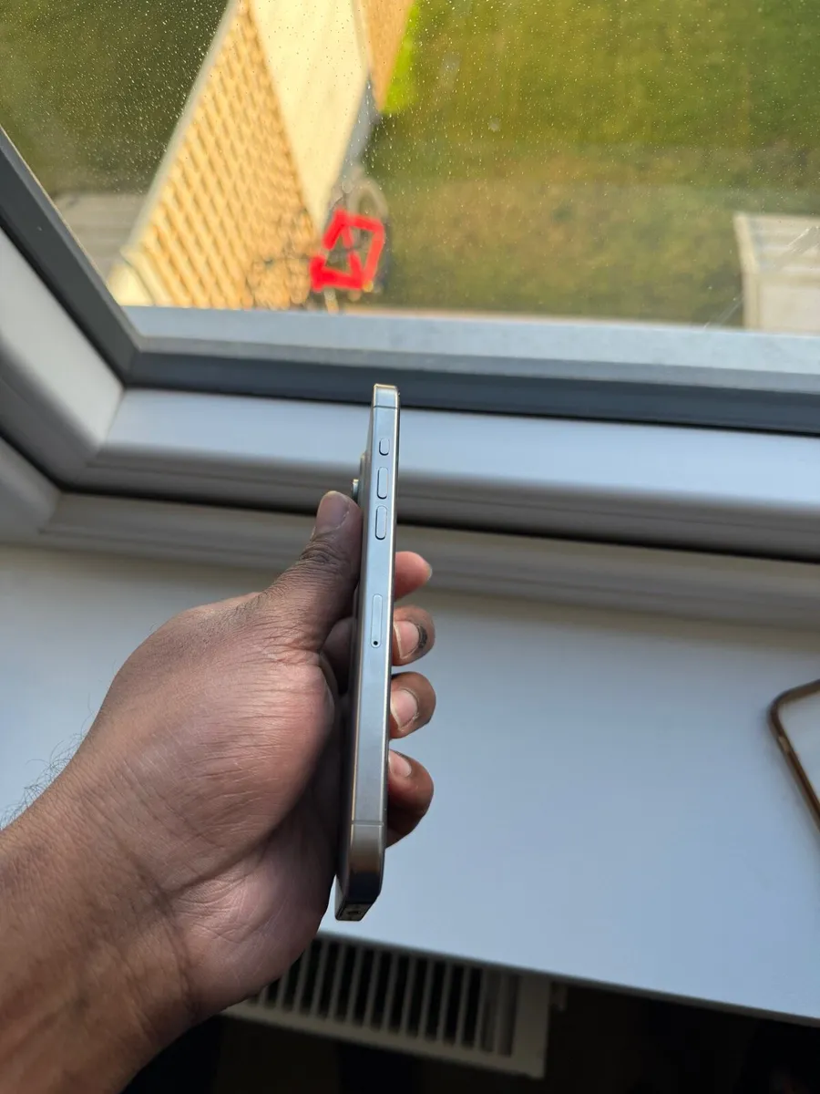 15 pro max 256 gb natural titanium - Image 3