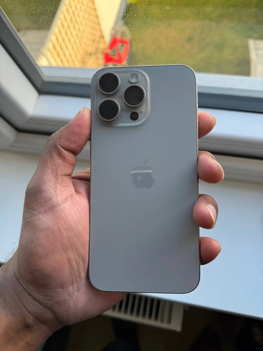 15 pro max 256 gb natural titanium - Image 4