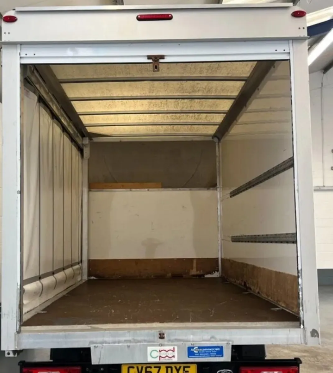 Ford Transit 2.0 350 EcoBlue FWD L3 H1 Euro 6 2dr - Image 3