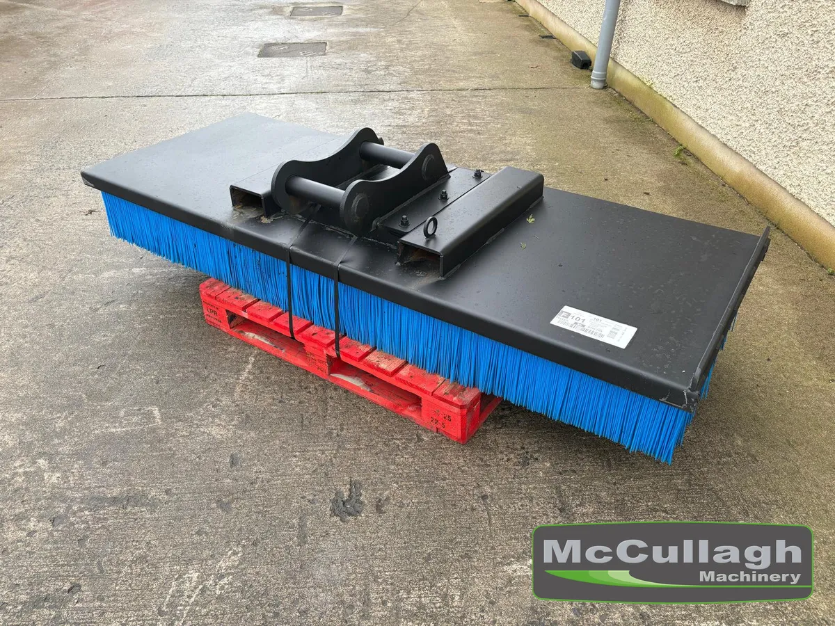 New Yard Brushes for Digger & Forklift - Image 3