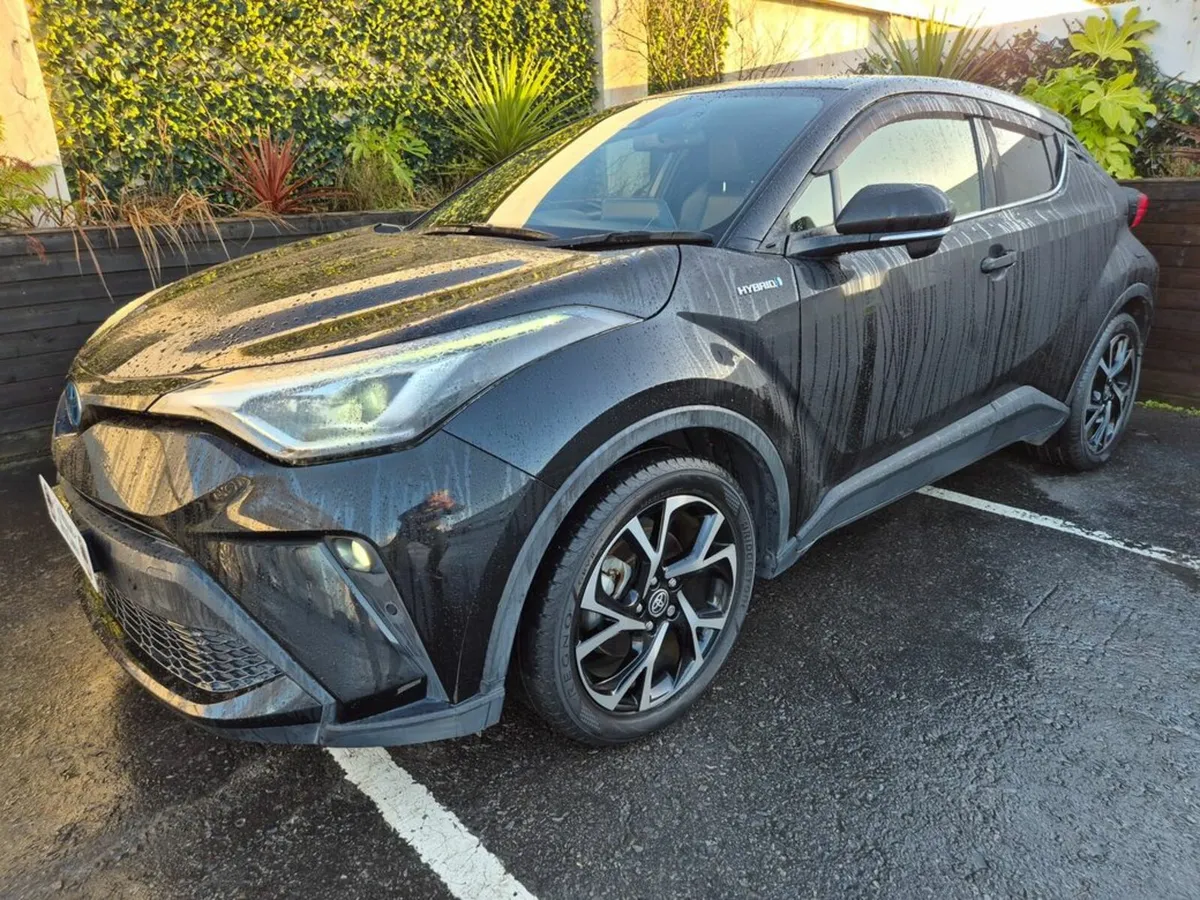 Toyota C-HR 1.8 HYBRID / SOL G-PACK / TAX €160 REF - Image 3