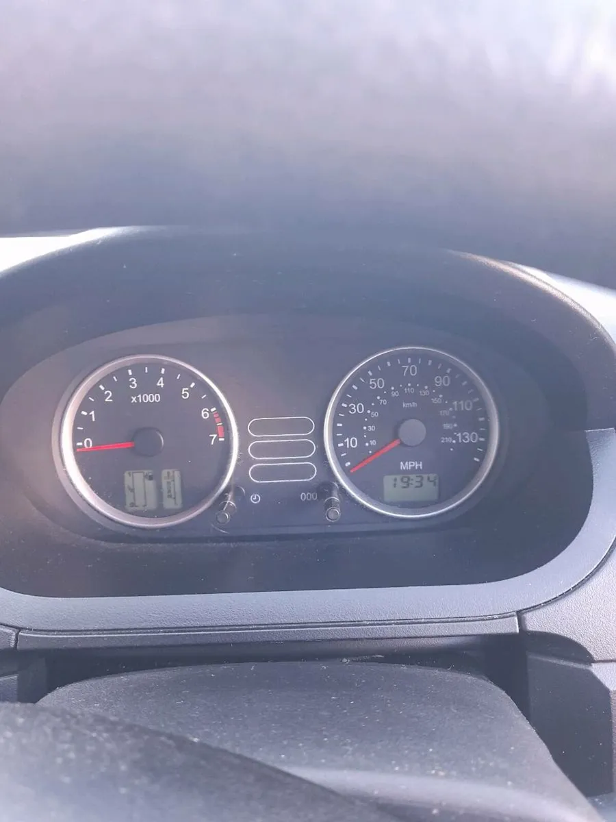 2005 Ford fiesta - Image 4