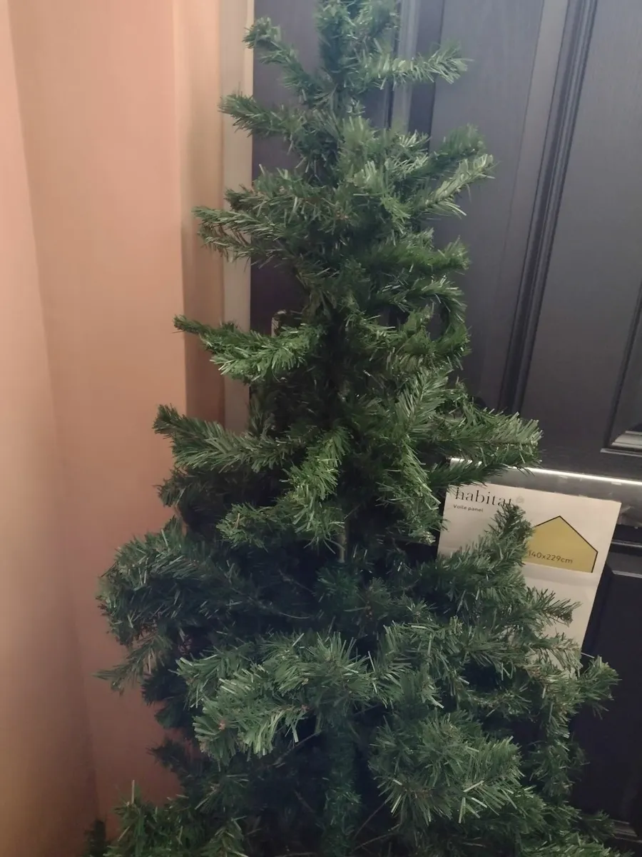 Large Cedar Fir Christmas tree 1.8m - Image 3