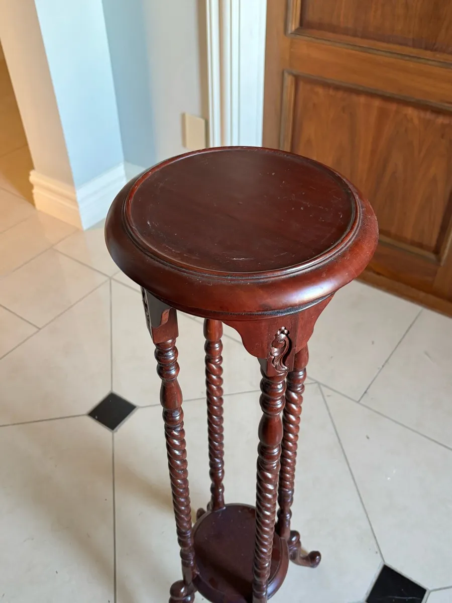 Vintage Pot Stand - Image 2