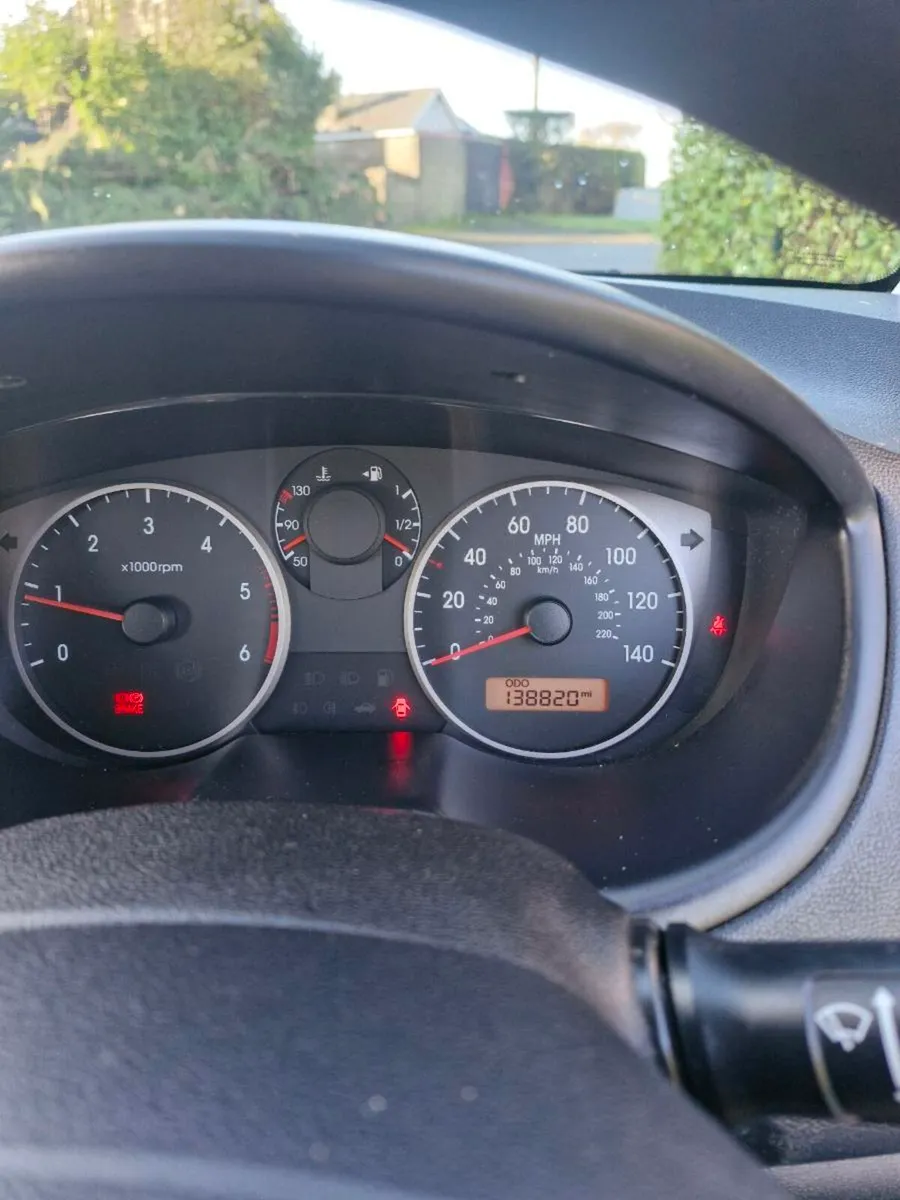 2010 hyundai i20 - Image 2