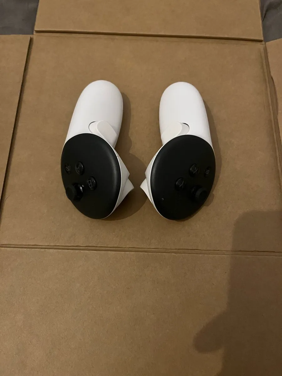 Meta Quest 3S Vr headset - Image 2