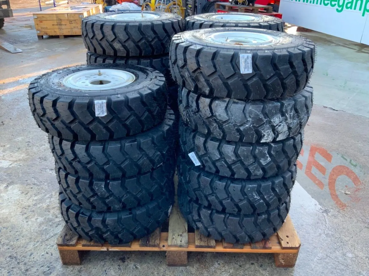 UNUSED 6.5 x 10 FORK LIFT RIMS & TYRES........642. - Image 3