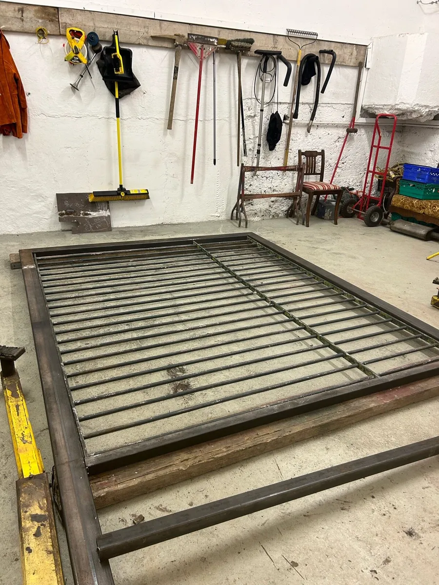 Fencing panels - Image 4