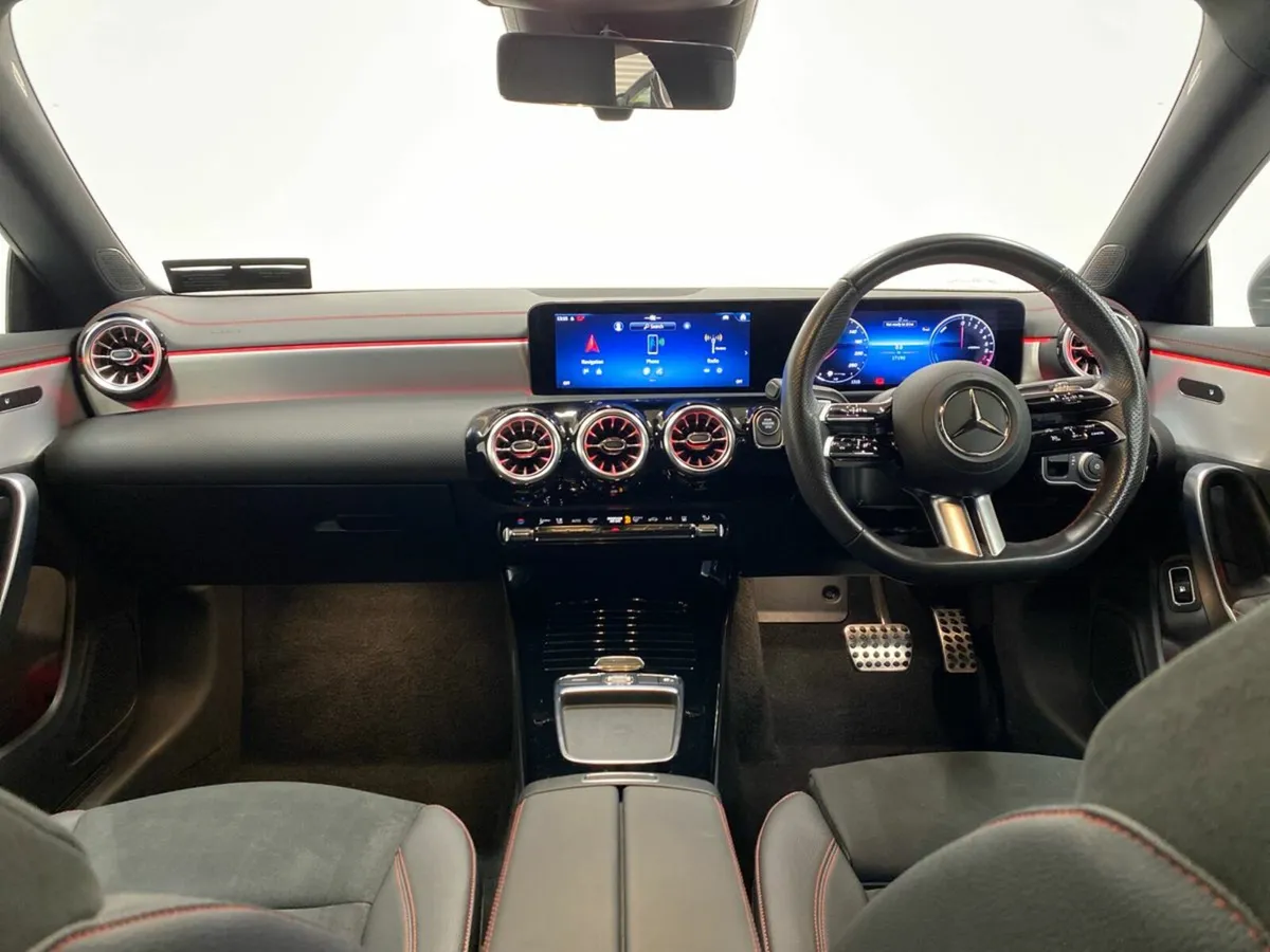 Mercedes-Benz CLA CLA 250e AMG Line | Reversing Ca - Image 4