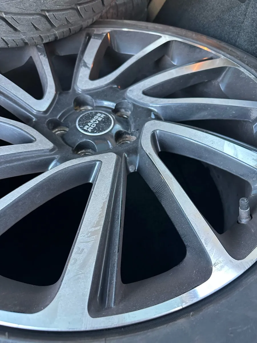Alloy wheels Range Rover - Image 1