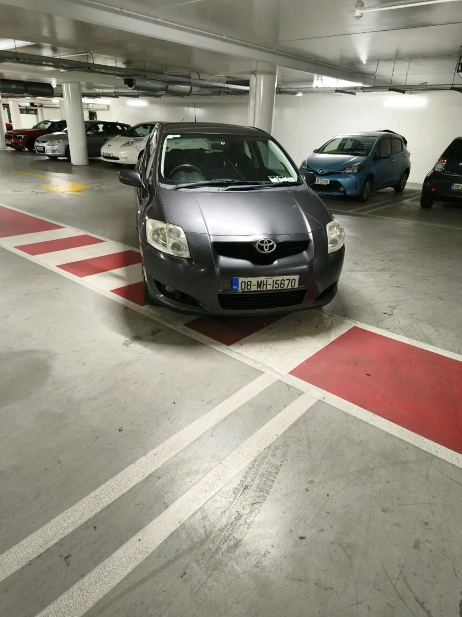 Toyota auris automatic - Image 2