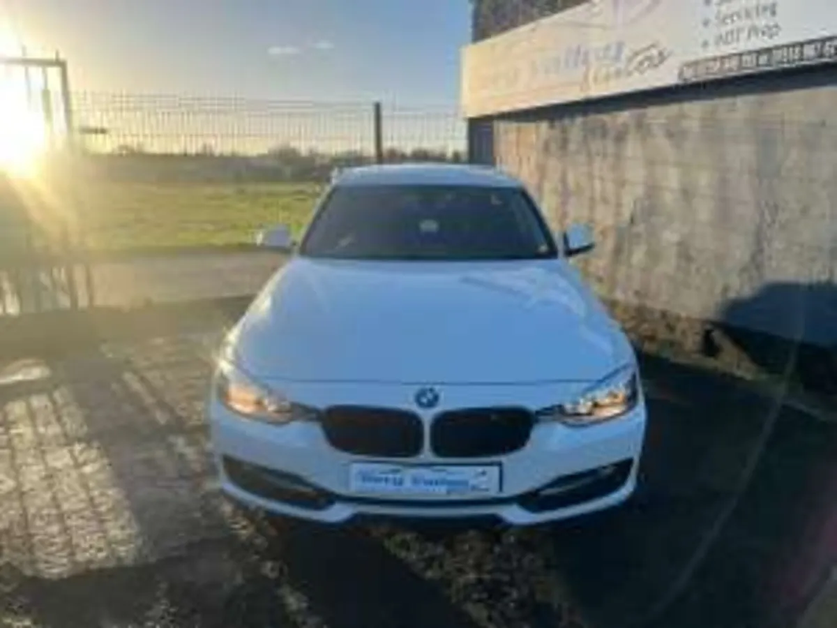 BMW 3-Series 2013 - Image 2