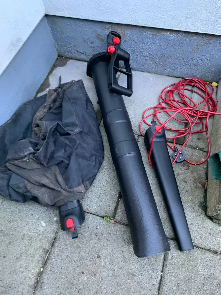 Bosch Garden Tidy Leaf Blower and Vacuum - Image 2