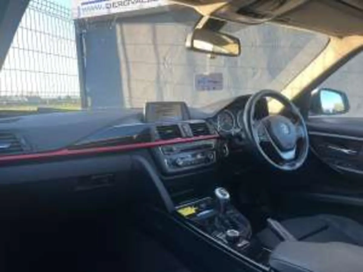 BMW 3-Series 2013 - Image 3