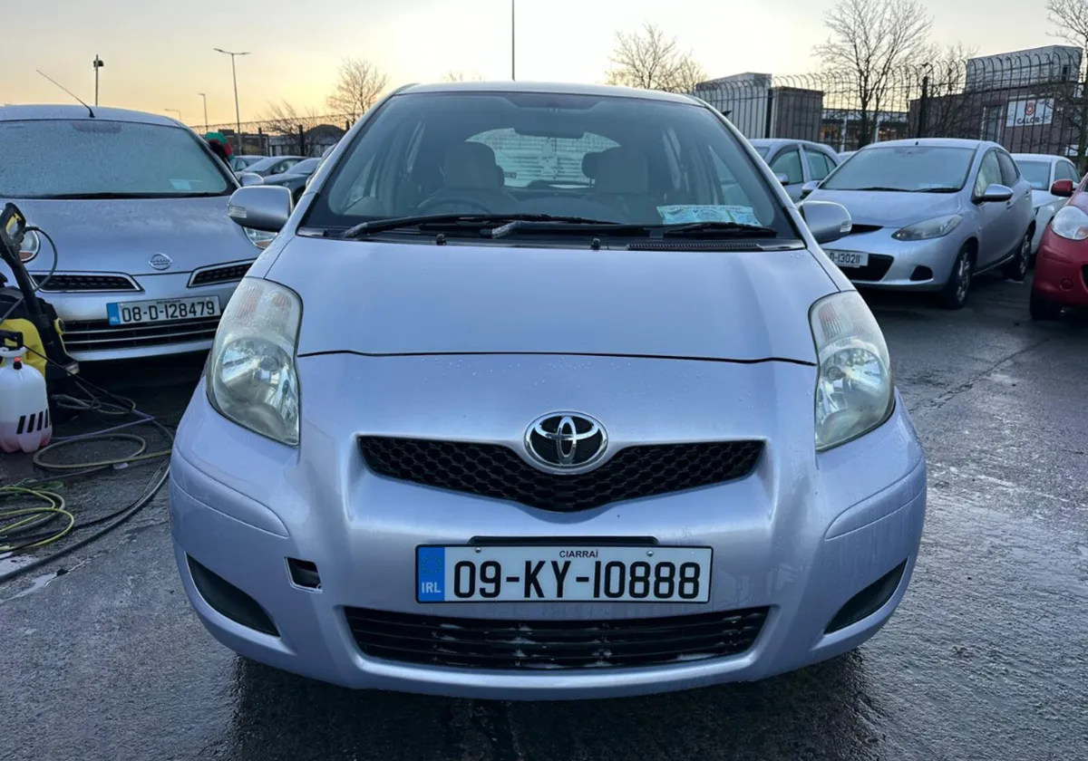 Toyota Vitz 2009 Automatic/ New Nct/ warranty. - Image 3
