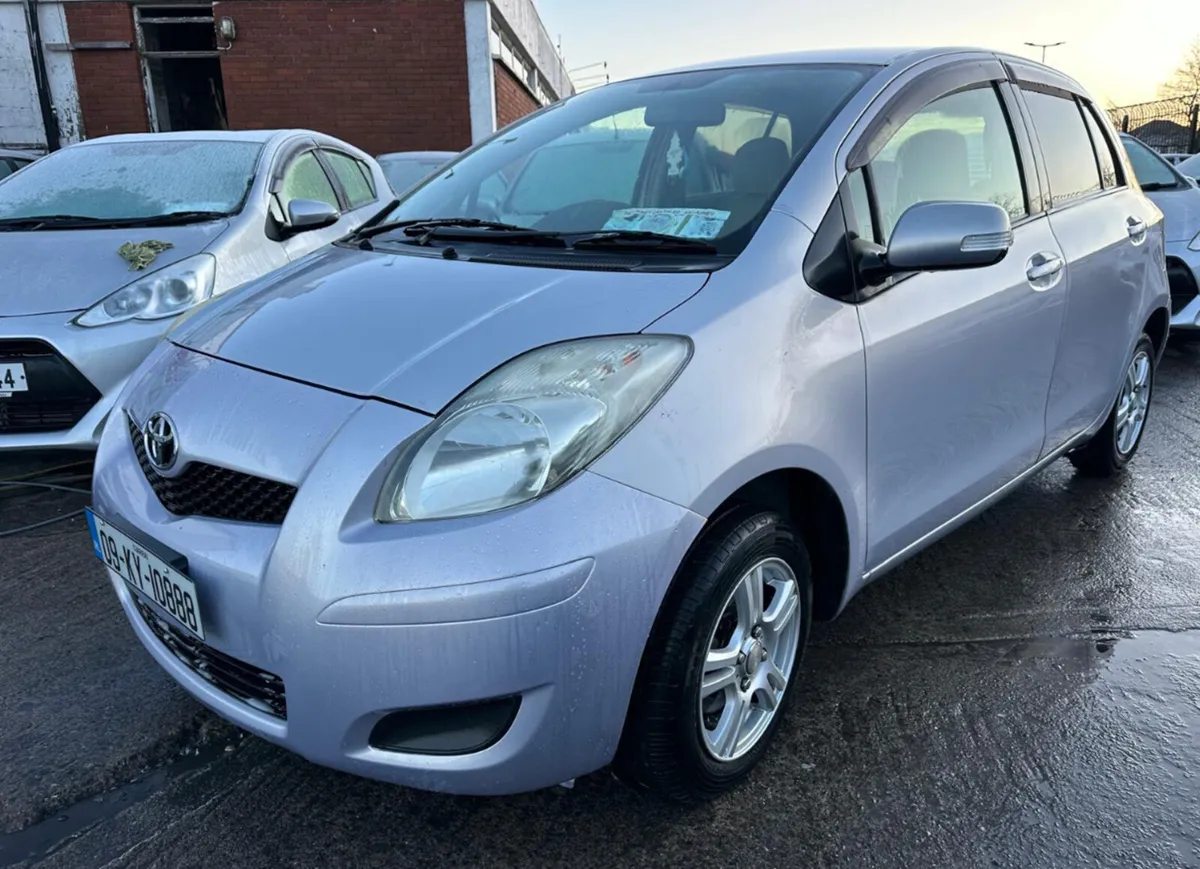 Toyota Vitz 2009 Automatic/ New Nct/ warranty. - Image 4