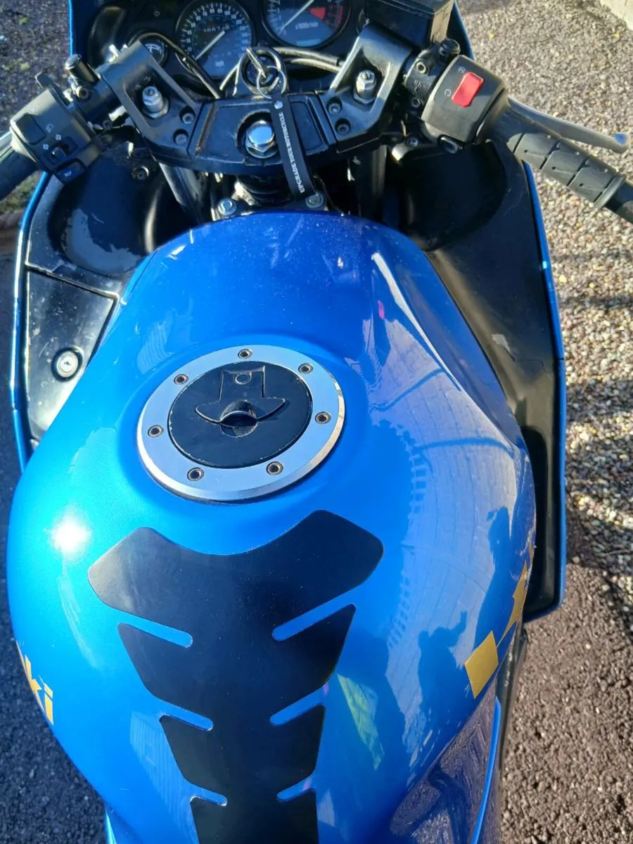 Kawasaki ZZR 600 - Image 4