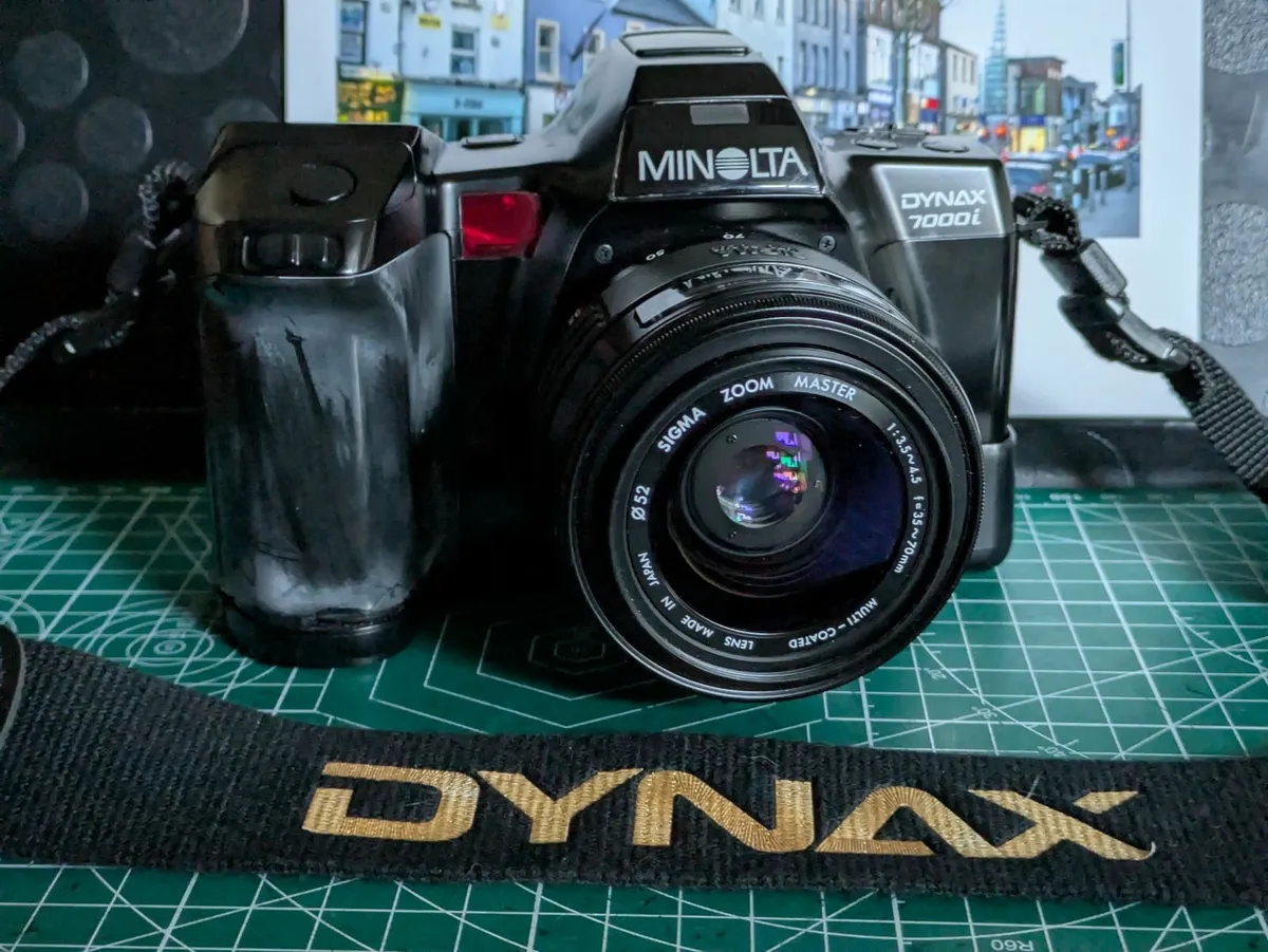 Minolta Dynax 7000i  bundle - Image 1