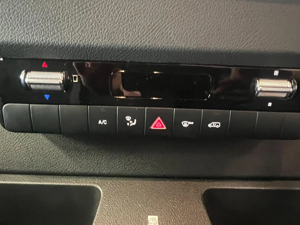 Mercedes-Benz Sprinter 2.0 317 CDI G-Tronic RWD L3 - Image 3