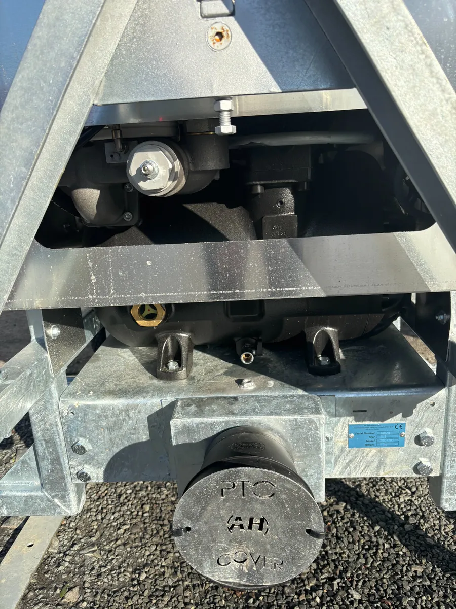 AH Tractor Mounted Compressor - Image 2
