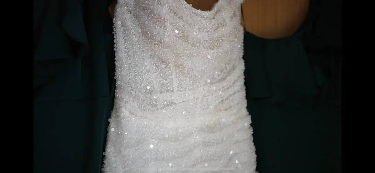 Wedding dress - Image 2