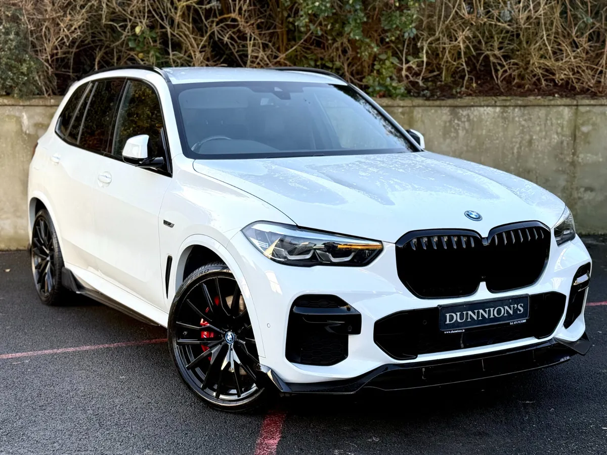 BMW X5, 2022, XDRIVE45E M SPORT AUTO - Image 1