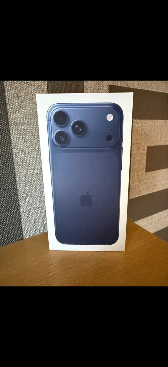 NEW Apple iphone 17 PRO 256GB (SIM FREE) - Image 1