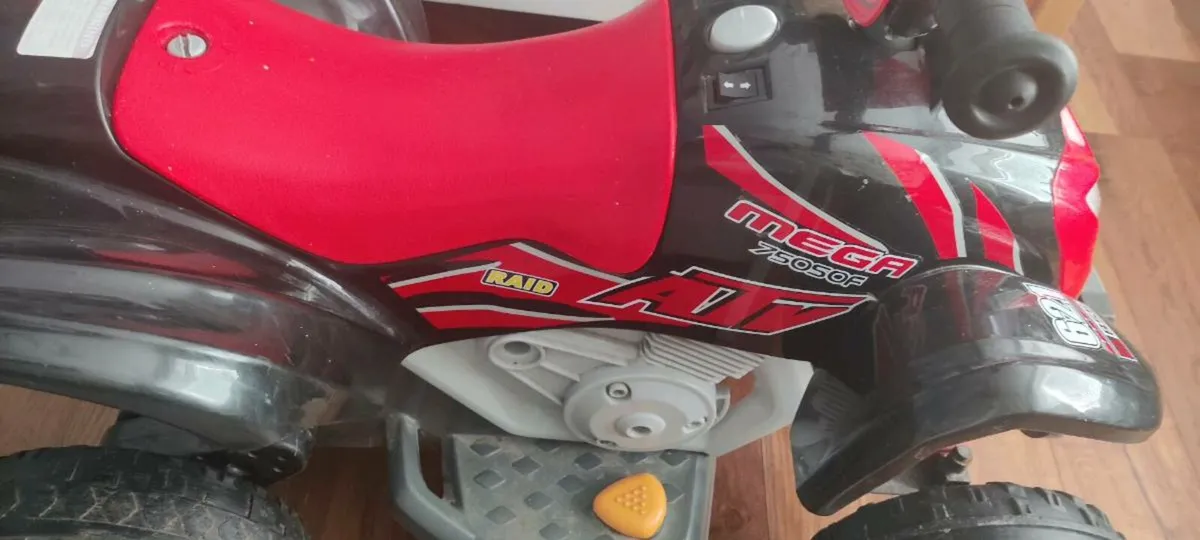 Kids ride on electric bike - Image 2