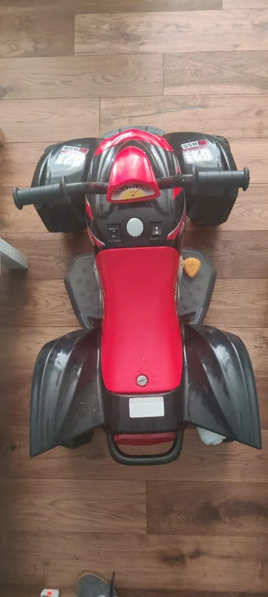 Kids ride on electric bike - Image 3