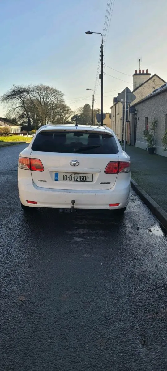 Toyota Avensis 2010  Estate D4D - Image 4