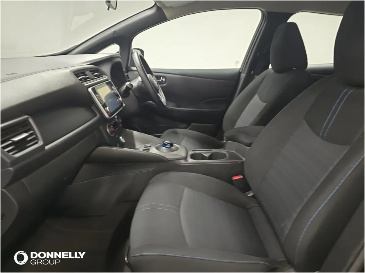 Nissan LEAF Hatchback Acenta - Image 4