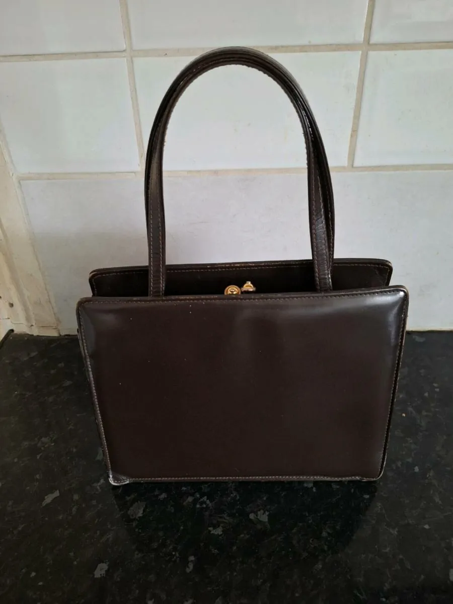 Genuine vintage Beverly leather handbag - Image 2