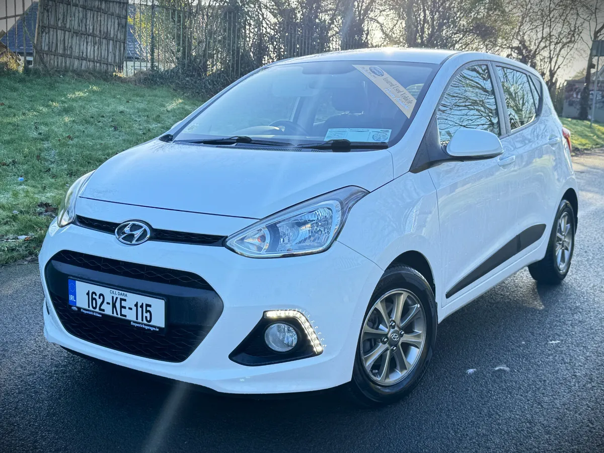 Hyundai i10 Deluxe Petrol Only 22,000 km's  - 2016 - Image 3