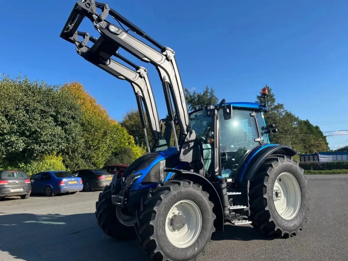 Valtra G135 Active C/W Loader - Image 1