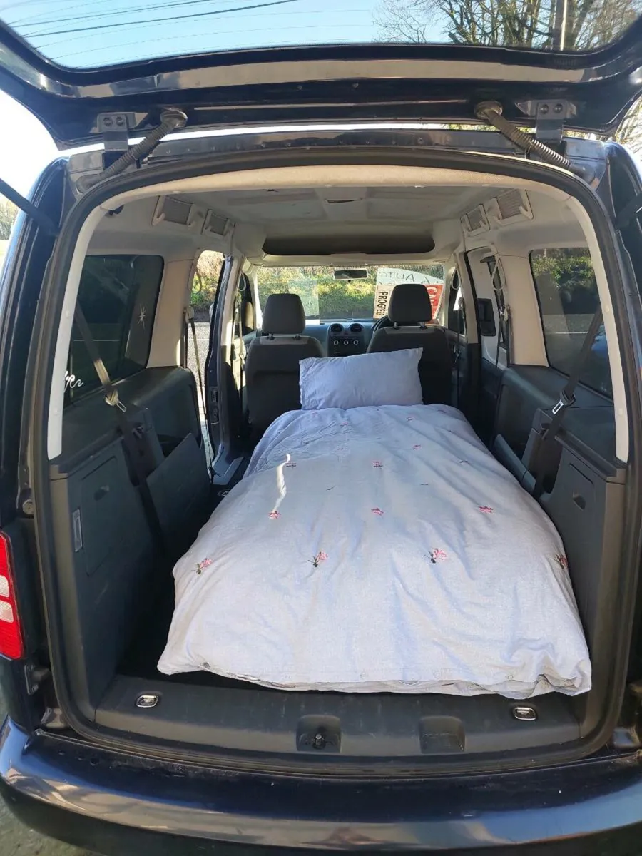 Caddy Maxi Life 7 seater - Image 1