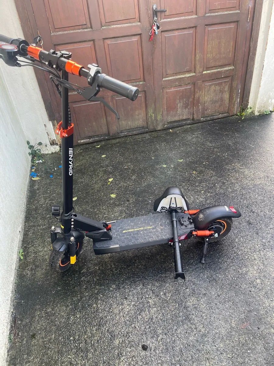 Electric scooters - Image 1