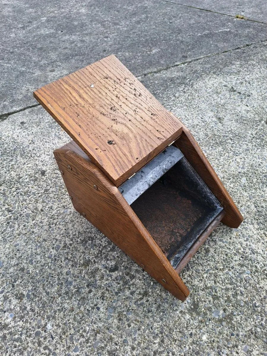 Heavy vintage coal scuttle - Image 4