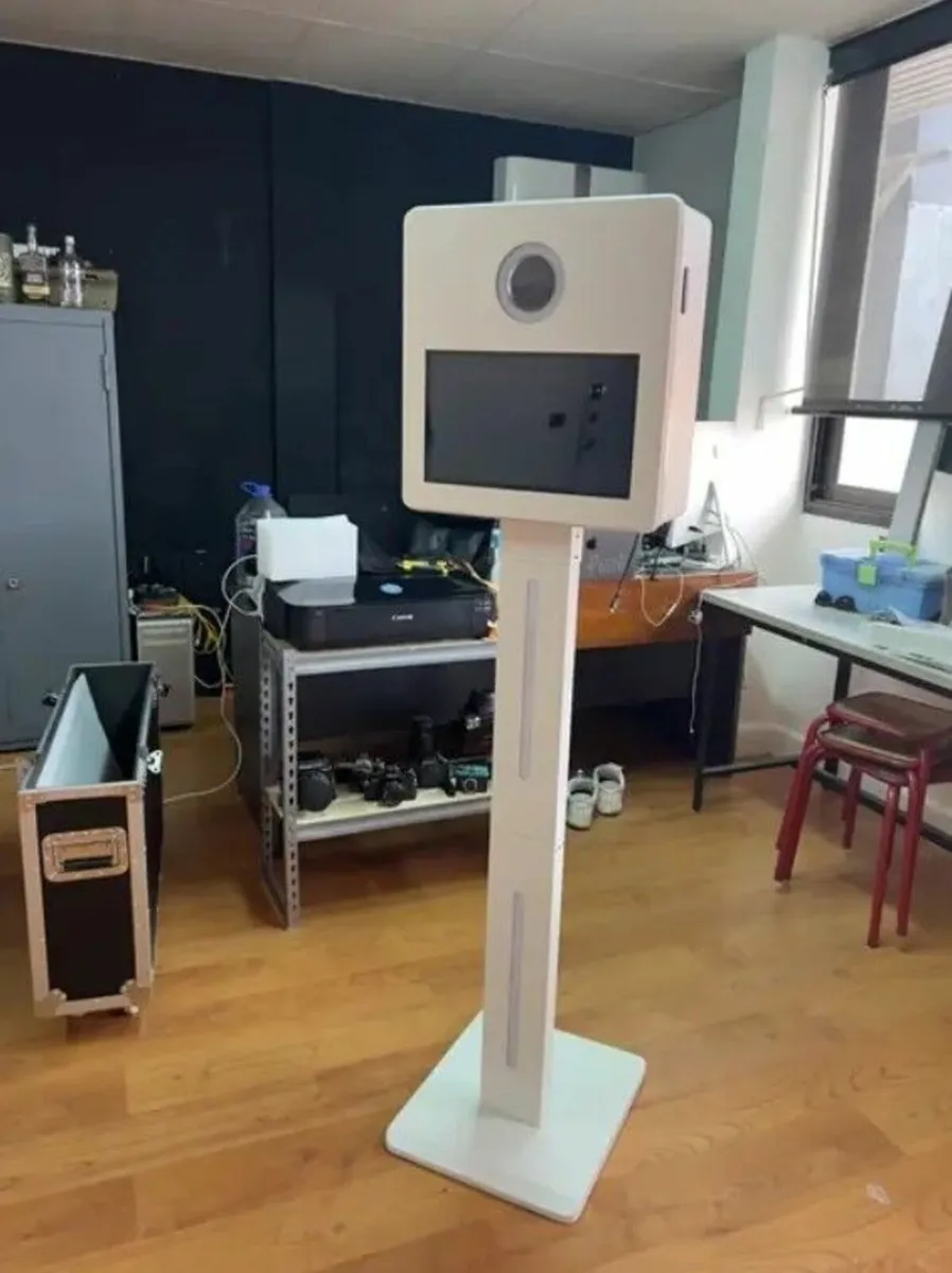 Photo Booth LED 15,6 inch screen - Image 3