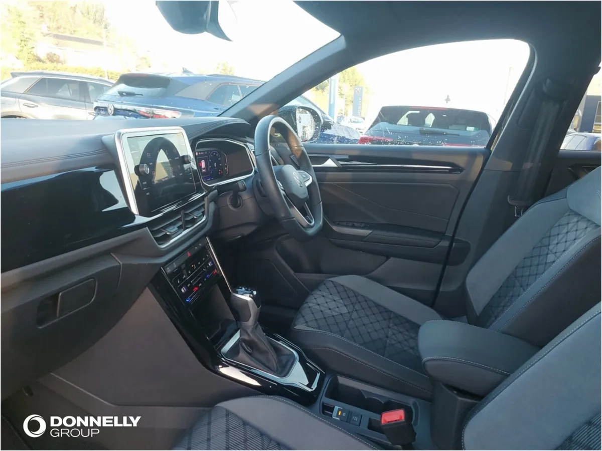 Volkswagen T-roc Hatchback R-Line - Image 2