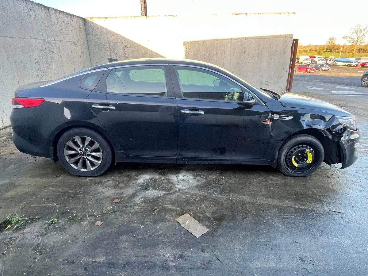 2016 Kia Optima - Image 2