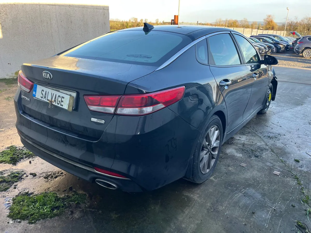 2016 Kia Optima - Image 3