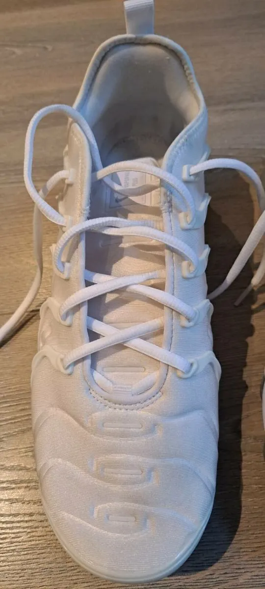 Nike Vapor Max air white size uk 10.5. - Image 2