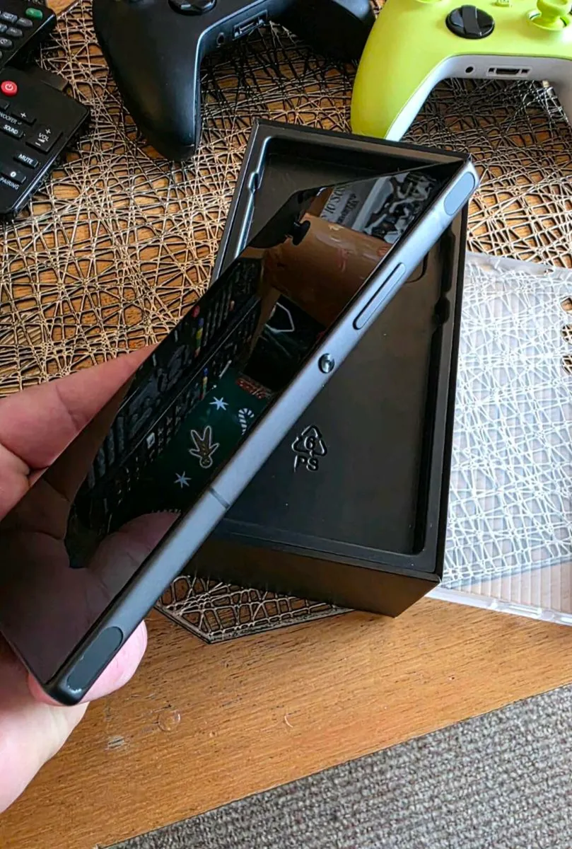 Red Magic 10 - Image 2