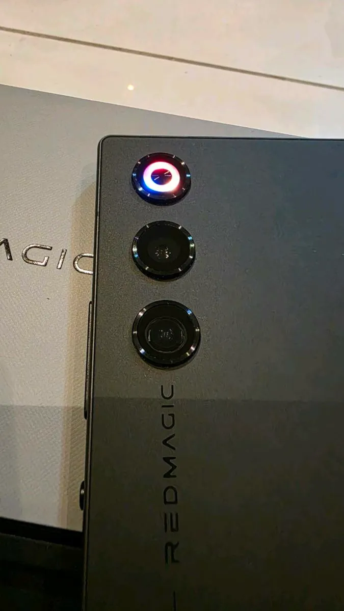 Red Magic 10 - Image 3