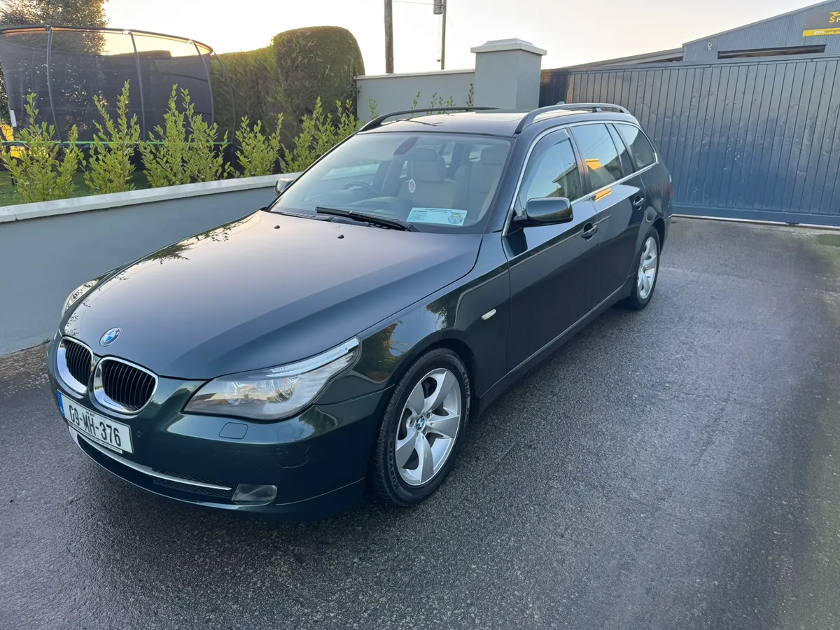 2009 BMW 5-Series 520d SE Touring Auto - Image 1