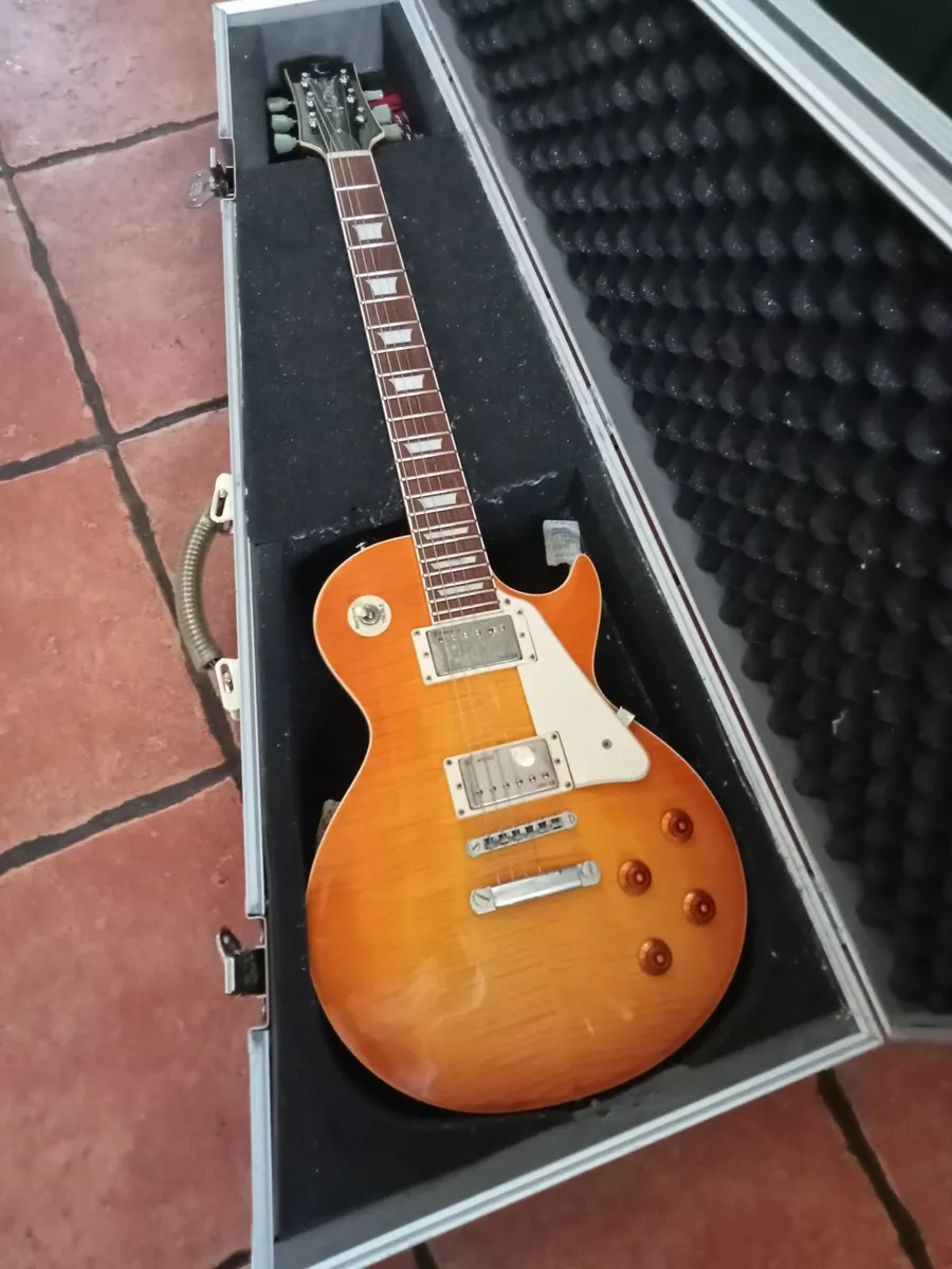 Tanglewood Les Paul copy Electric Guitar - Image 1