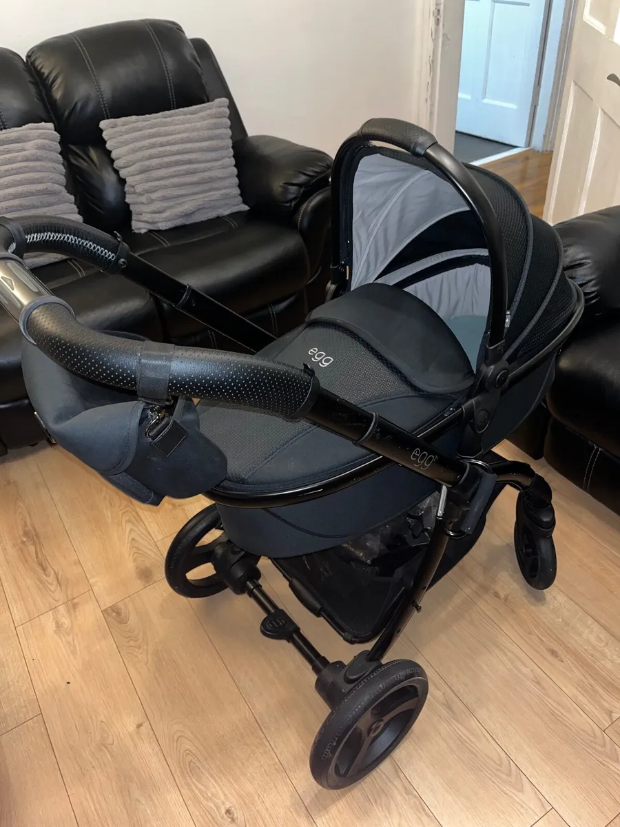 Egg2 Travel system - Image 2